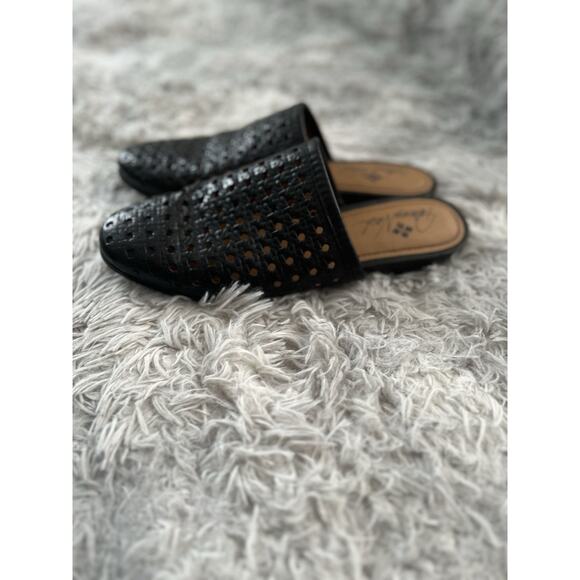 Patricia Nash Flavia Black Perforated Leather Slide Mule Women’s Shoes Size 8.5 - Picture 3 of 7